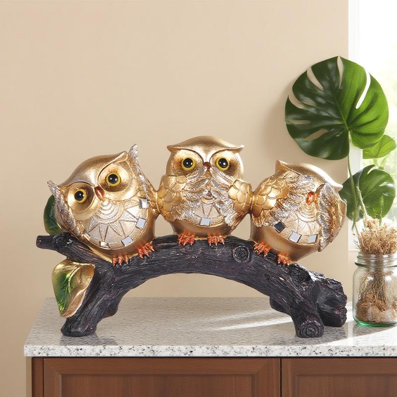 Owl on stump statue, resin animal craft ornament, home decoration for bedroom, living room, study, entryway, and tabletop