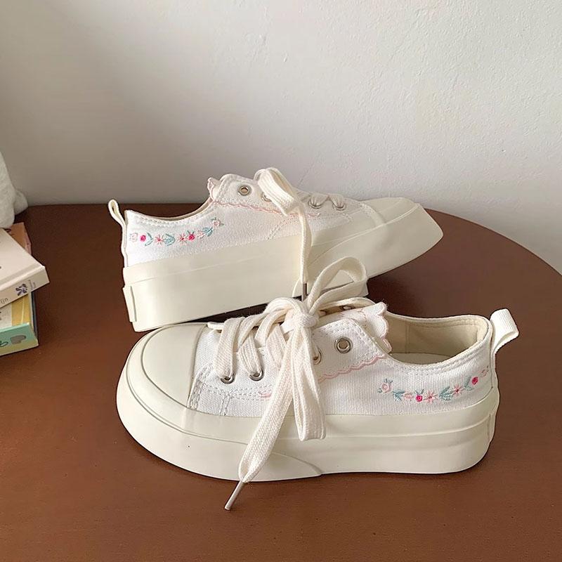 

Модная вышивка цветы парусиновые туфли женские 2025 весна осень толстая подошва с увеличением высоты кроссовки повседневные на все случаи жизни теннисные кеды 35 белый