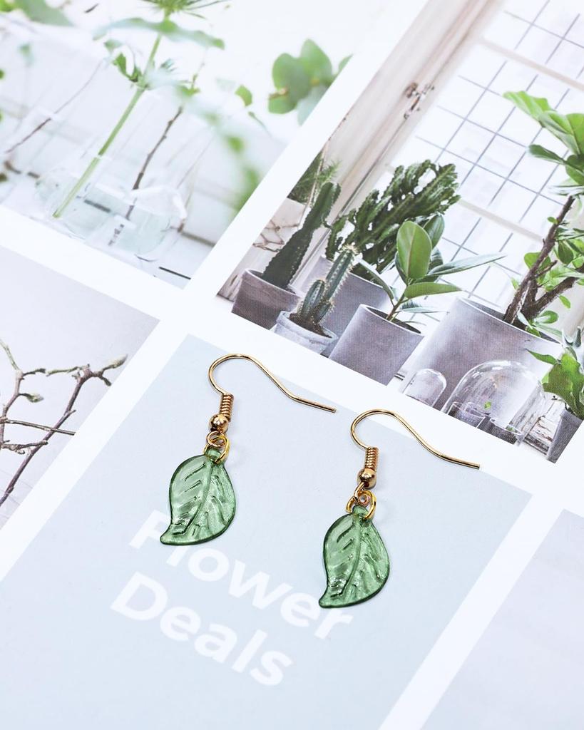 Grüne Blattanhänger für DIY-Schmuck – Transparente Acrylperlen zum Basteln, Von der Natur inspirierte Anhänger für Ohrringe, Armbänder