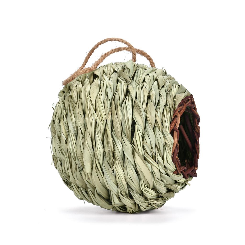 Natural Grass Hanging Bird Nest for Hummingbirds Outdoor Garden Birdhouse Handwoven Bird Shelter Decorative Nest Decoration
