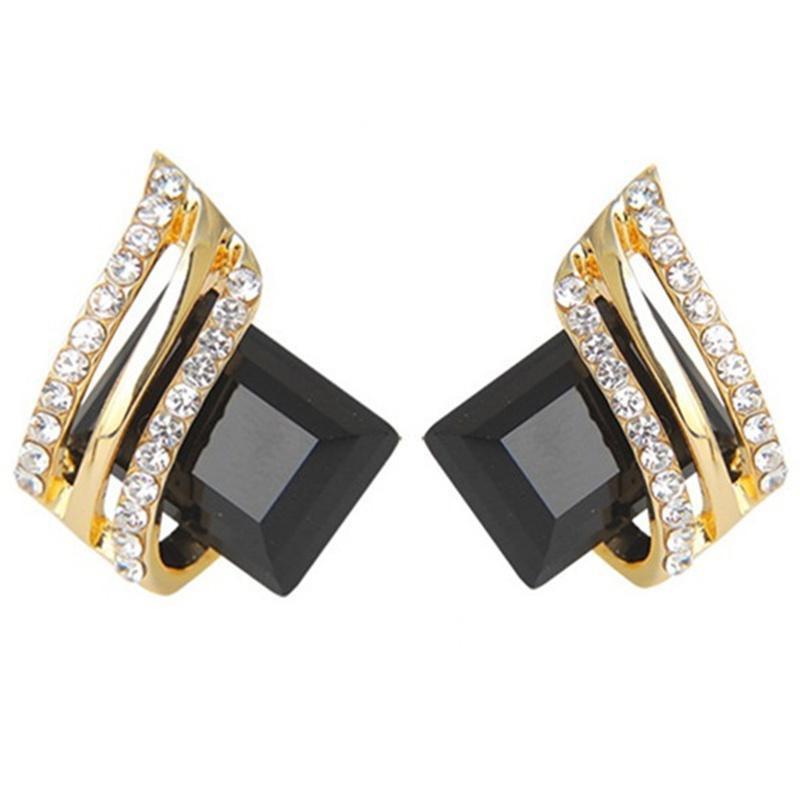 

Temperament Personality Wing Earrings, Fashion Black Earrings Women S 2024 Trendy Versatile Round Face Earrings