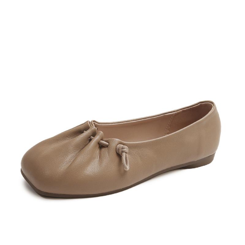 2025 Spring and Autumn New Flat-soled Maternity Shoes Comfortable Nurse Big Head Non-slip Square Head Casual Internet Celebrity Soft Leather Single Sh