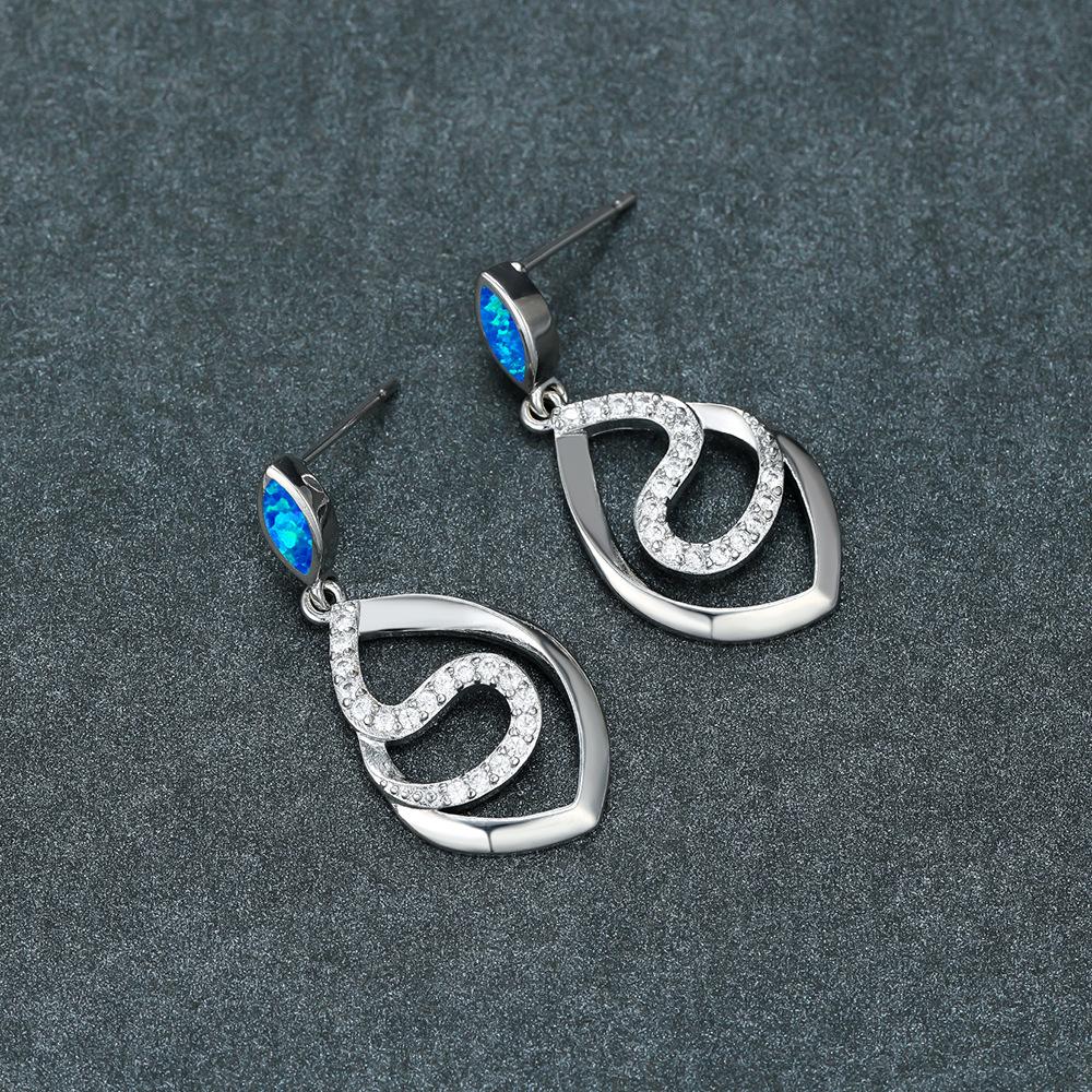 

Fashionable and Personalized Horse Eye Diamond Shaped S Shaped Micro Inlaid Zircon Earrings Long and Slim Design