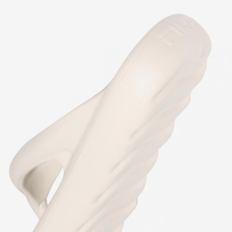 Fila Drifter Tube Song