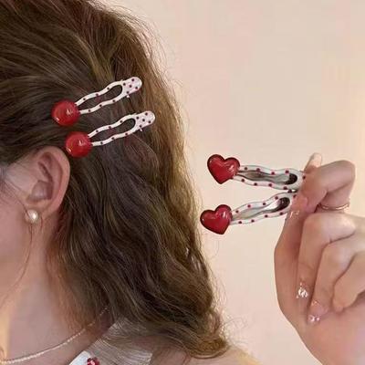 Pinzetta a becco d'anatra a pois rossi coreana per donna - Nuovo accessorio per capelli versatile di alta gamma 2025