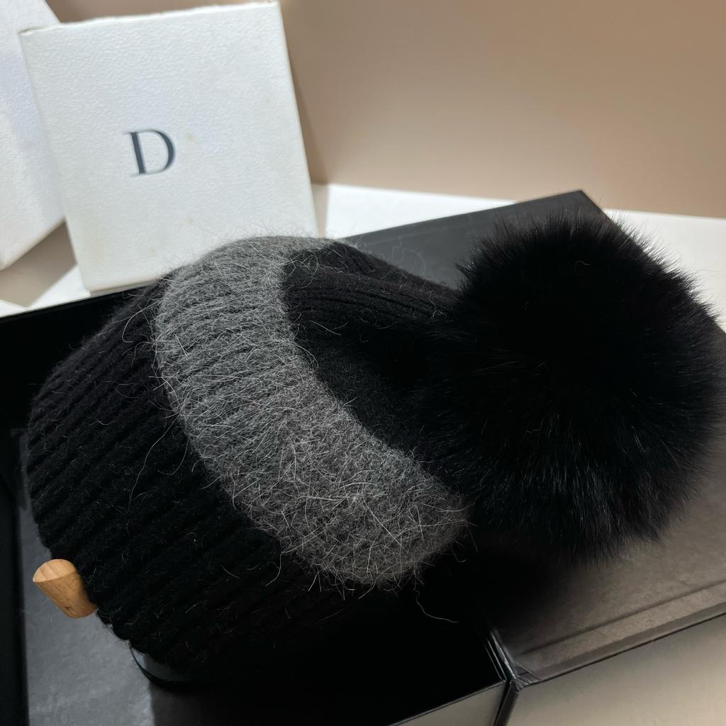 Iceland Big Fox Hairball Rabbit Hair Ear Protection Hat Winter Light Luxury Rhinestone Min Velvet Warm Knitted Hat Women