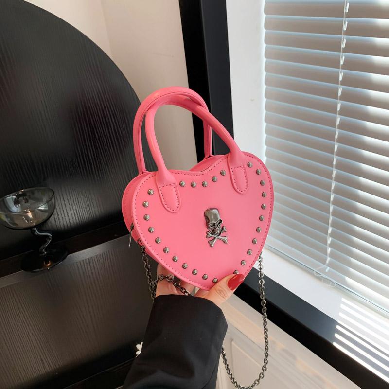 

Fashion Female Punk Riveted Skull Handbag PU Leather Chain Crossbody Bag Locomotive Style Hand Bag Heart Shape Shoulder Bag
