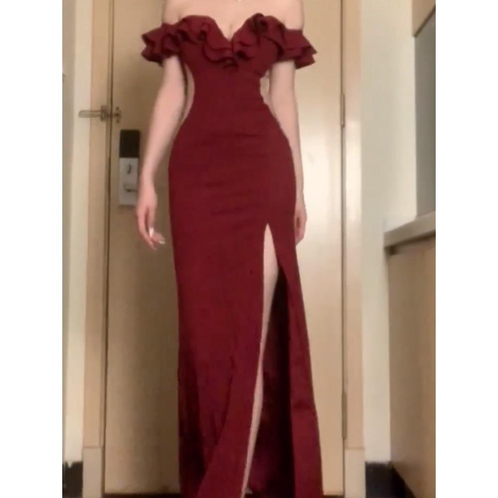 

Тост одежда Свадебное платье для помолвки платье Высококлассный нишевый темперамент с открытыми плечами талия красное платье-бюстье M- (recommended 90-50 kg) красный