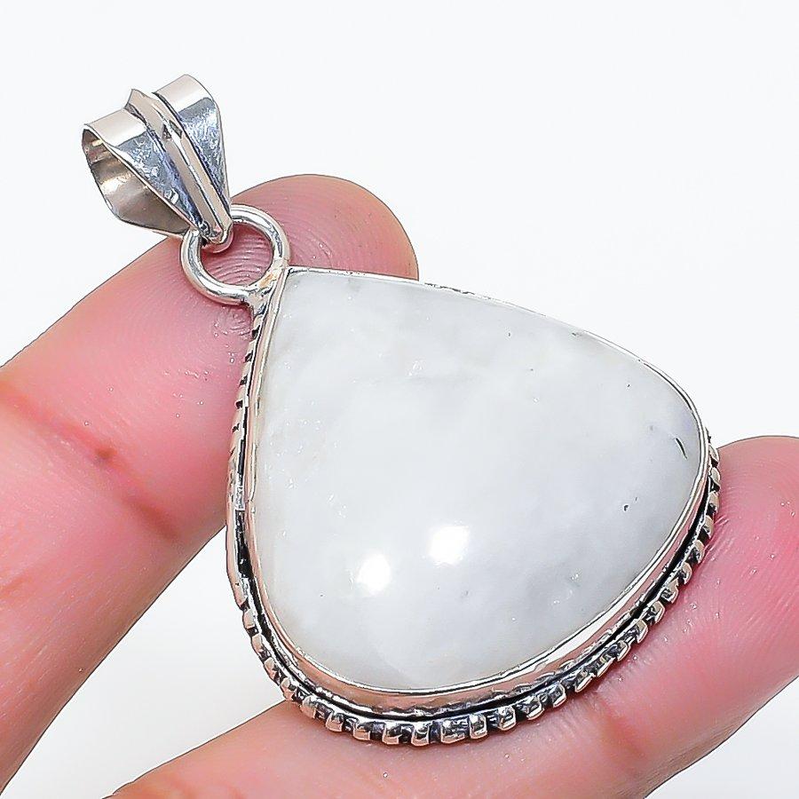 Natural Moonstone Gemstone Handmade 925 Sterling Silver Pendant 1.77 AP-15556
