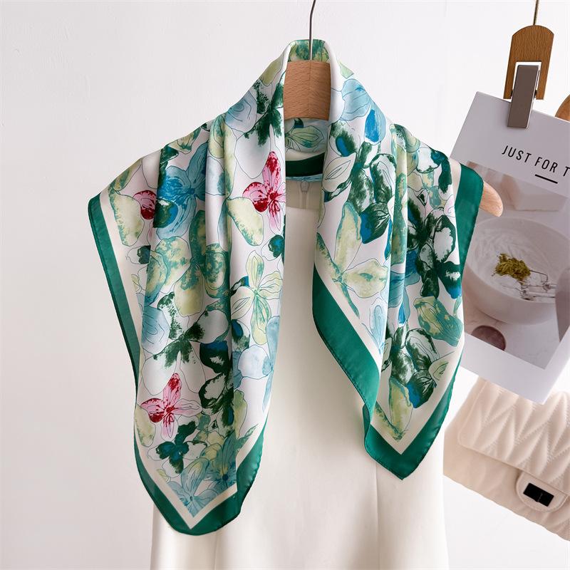 New Fashion Luxury Printed Square Scarves Women's Silk Floral Bandana Small Neckties Hairbands Bags Foulard Shawl