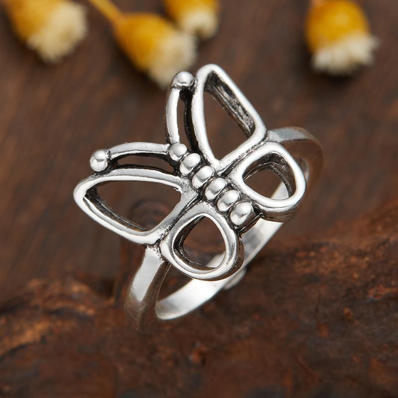 Vintage Ethnic Hand-Carved Hollow Butterfly Ring Women'S Lovely Elegant Temperament Jewellery  Colour Alloy Accessories