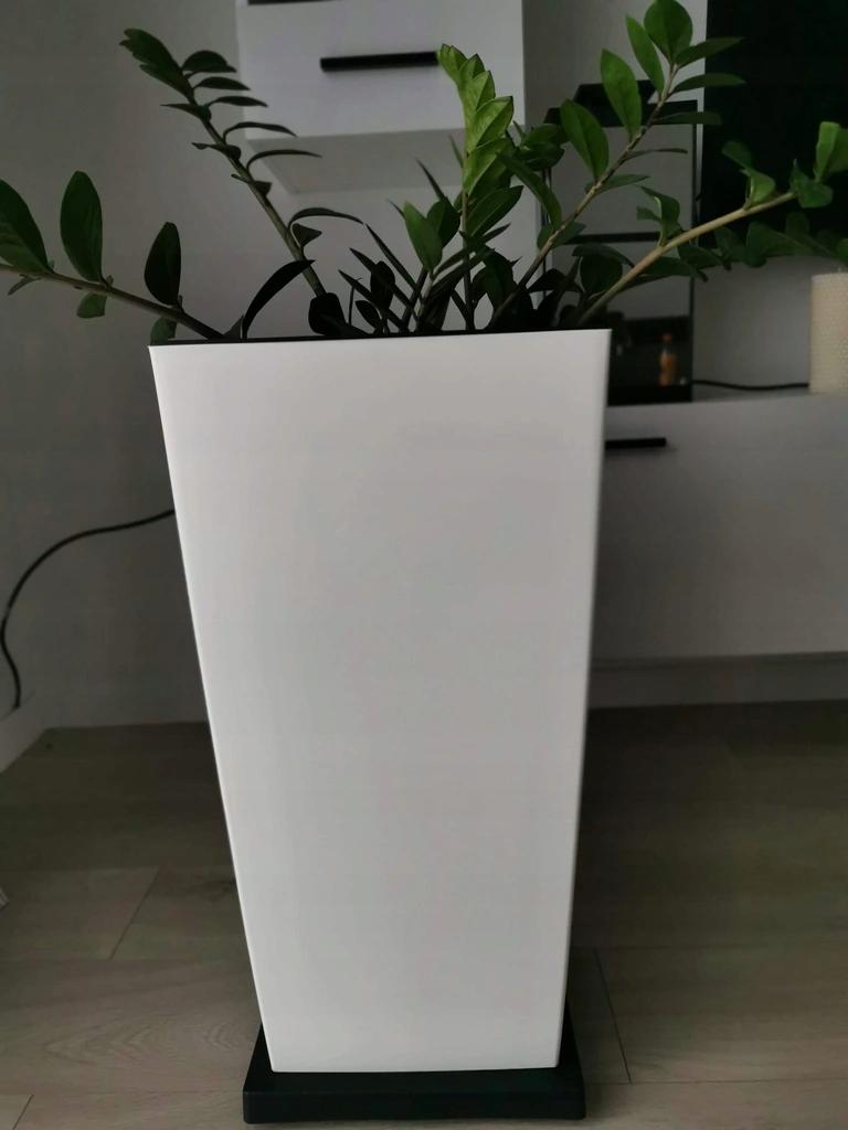 URBI DURS325 Tall Flowerpot with Insert | White