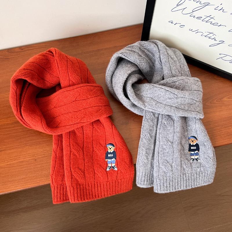 New 100% Australian Wool Scarf Twisted Cable Knit British Vintage Embroidered Knitted Bear Scarf Thickened for Warmth