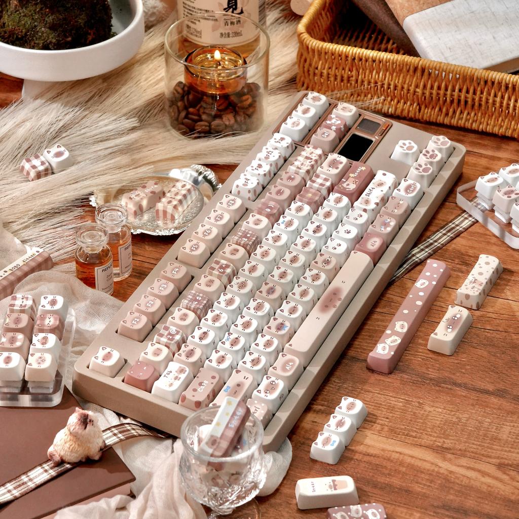 MAIMOOO Mao Katze Tastenkappe Siamkatze Braune Tastenkappen PBT Farbsublimiert 140 Tasten Niedlich Aulaf75 DIY Weiße Tastatur Tastenkappe
