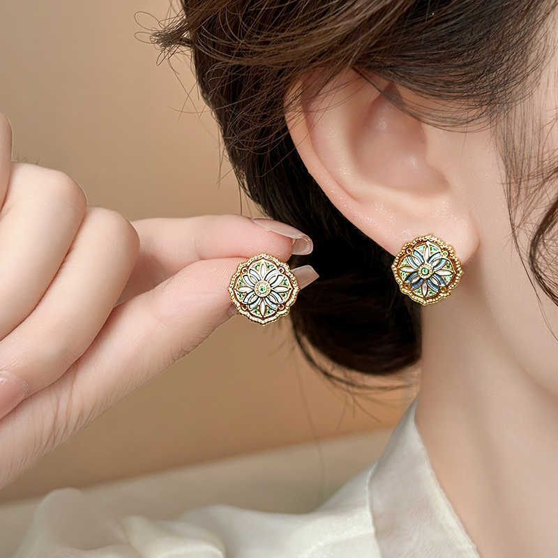 Real gold electroplated zircon rhombus flower stud earrings retro new Chinese earrings earrings