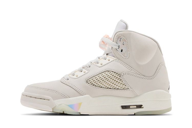 Női Sneakerek Nike Jordan 5 Retro Kígyó Éve (női) Világos Csontszín/Fekete/Vitorlavászon/Alig Zöld
