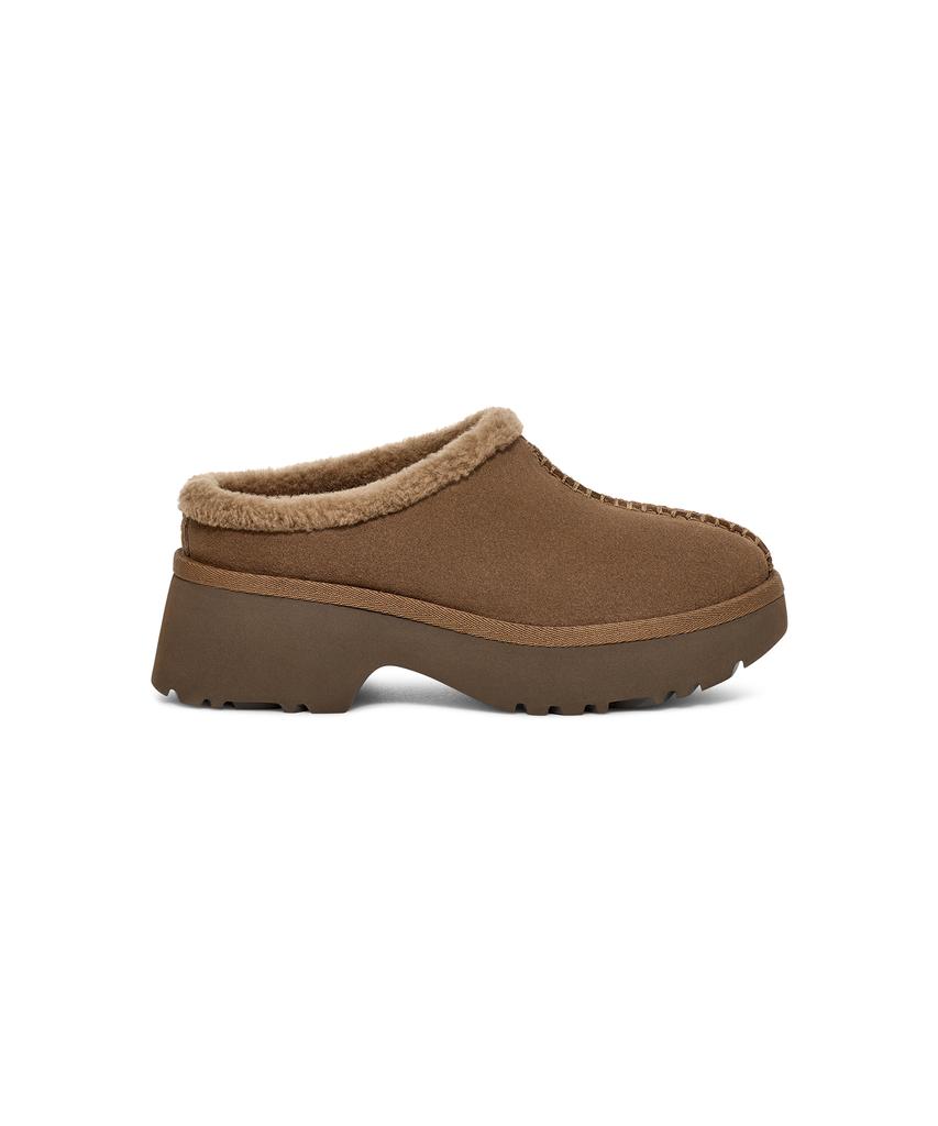 Ugg Round Toe Platform Clogs (New Heights Cozy Clogs) W-Hickory / 1162510Hck