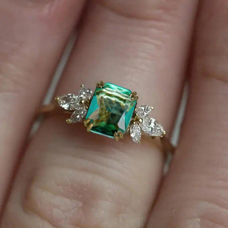 

925 Sterling Silver Noble Engagement Rings with Green Cubic Zirconia Fashion Stylish Finger Accessories for Women 6