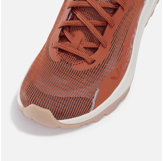 Vasque Here Low Trekking Boots