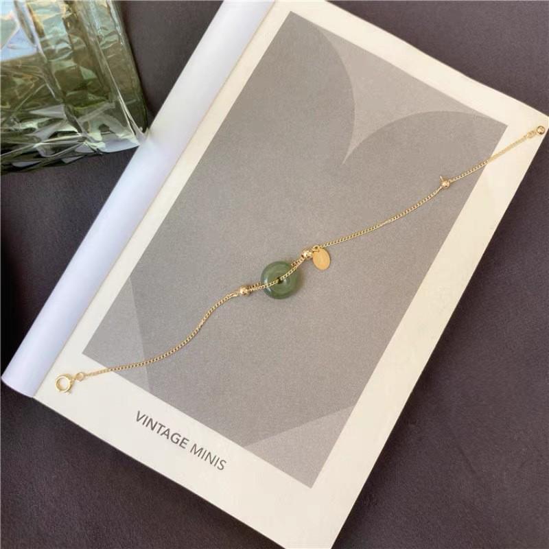 Hetian Jade Safety Buckle Bracelet: Women's Luxury Retro Palace Style Lucky Bead Bangle.