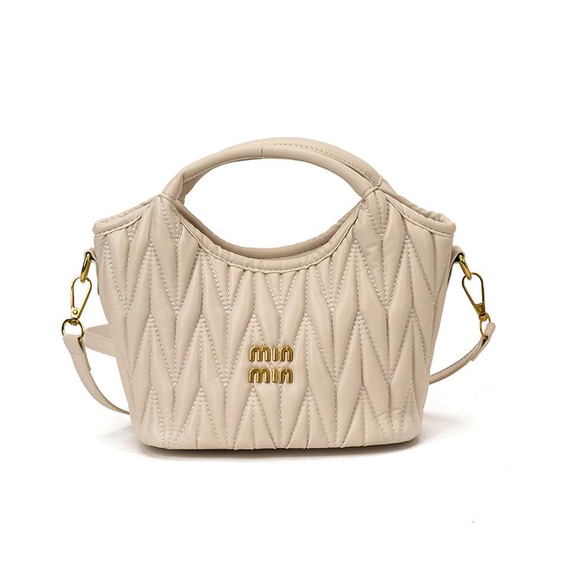 Source Manufacturer Handbag Bag Autumn and Winter New Pleated Soft Shoulder Bag Niche High-end Fashion Trend Shoulder Bag
