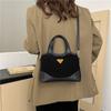 Winter new retro hand carry small square bag 2025 niche fashion matte shoulder bag feeling versatile messenger bag