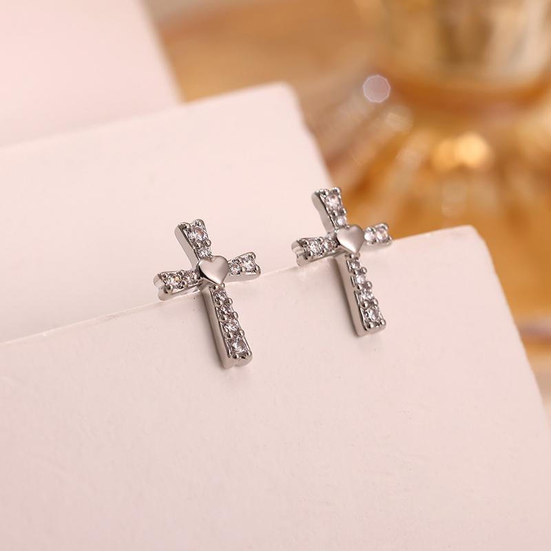 

Luxury Zircon Cross Stud Earrings for Women Girls Shiny Metal Cross Earrings 2026 Trendy Couple Wedding Aesthetic Zircon Aretes