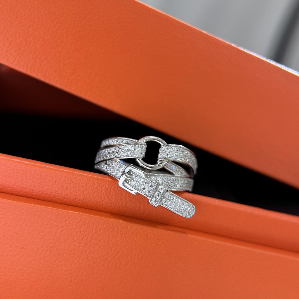 Seiko Replica 8 Herzen 8 Pfeile Gürtelschnalle & Ring Set, Voller Diamant Funkeln, Unisex 18 Karat Vergoldeter Schmuck