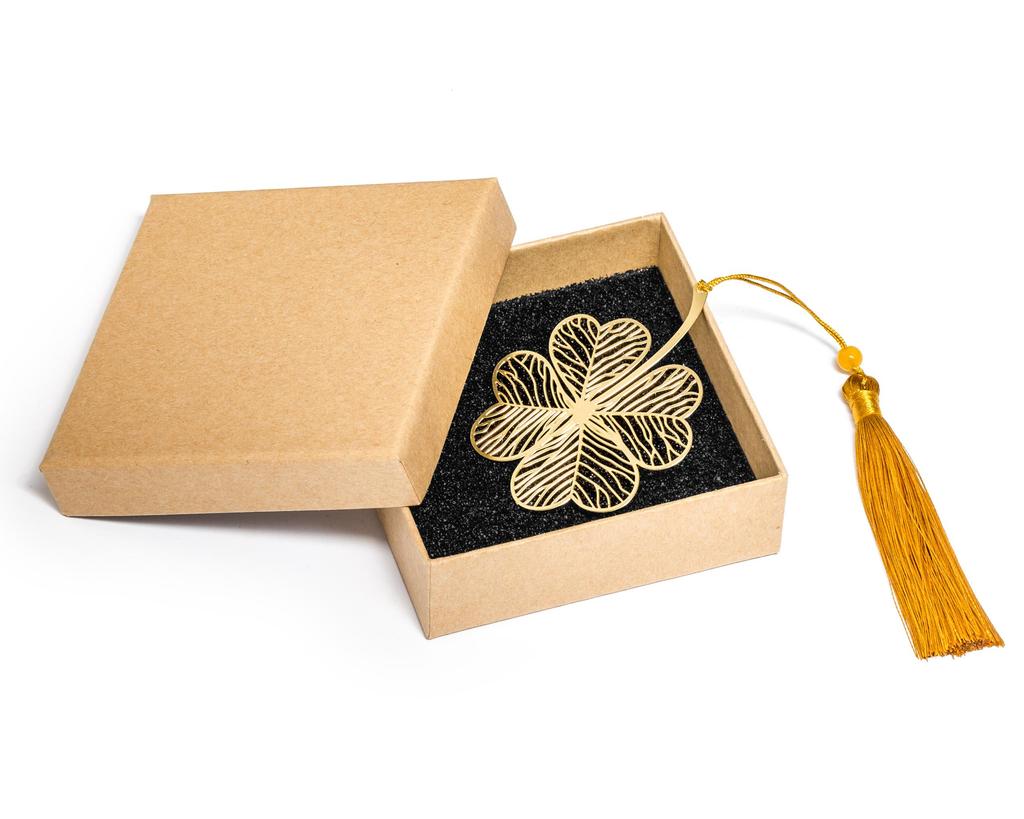 Clover bookmark