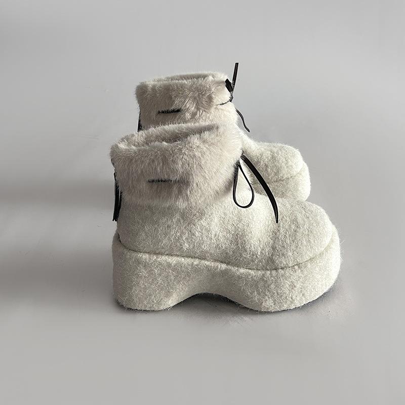 Northeast casual platform short snow boots for children in autumn and winter 2025 new round head thickened velvet large cotton shoes
