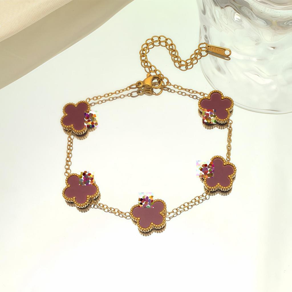 European & American Four-Leaf Clover Bracelet for Women - Simple, Elegant Luxury In Titanium Steel