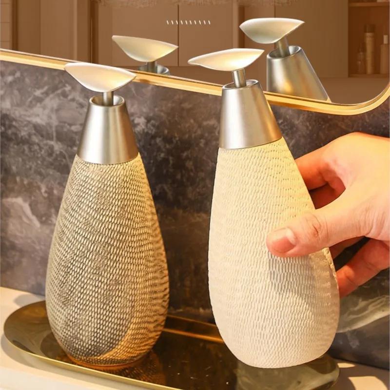 Kreativer Keramik-Seifenspender im Retro-Stil mit Pumpmechanismus, Handseifenflasche, geeignet für Badezimmer, Küchen, Toiletten ZG76