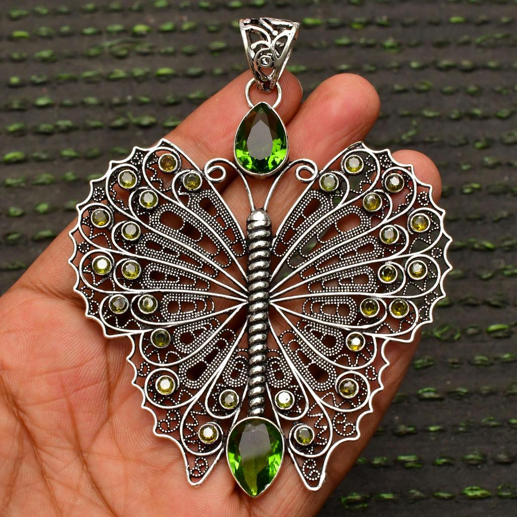 Peridot Gemstone Pendant : 925 Sterling Silver Handmade Jewelry Pendant