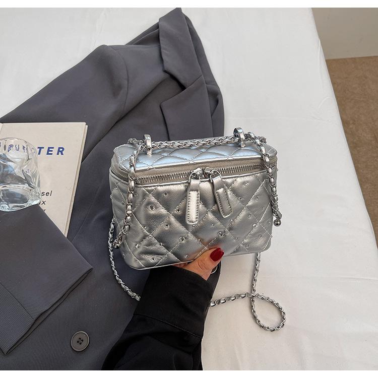 Rhombus chain bag women's new summer niche messenger bag diamond box bucket bag