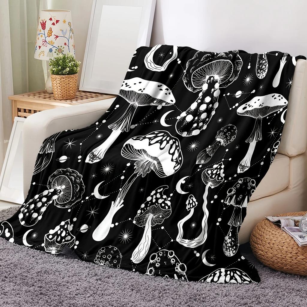 1pc Cozy Mushroom Pattern Flannel Blanket - Soft, Warm, Lightweight, and Comfortable for Home, Sofa, Bed, Travel, Camping
