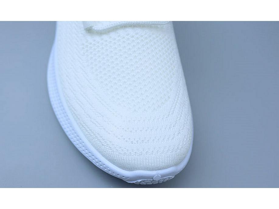 2025 Men's Breathable Trendy Mesh Running Sneakers - Versatile Soft Sole Casual White Shoes