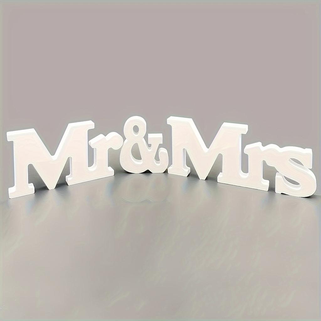 Wooden Signs Vintage Style Signs Mr & Mrs Wooden Monogram Wedding Signs For Wedding Table Rustic Wedding Decorations Ornaments