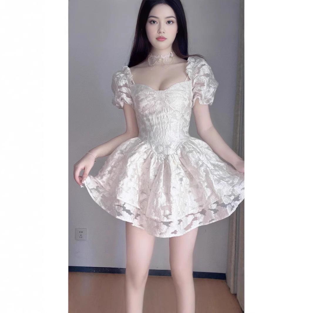 

Нежное летнее жаккардовое платье принцессы с пышными рукавами Extra Large абрикосовый