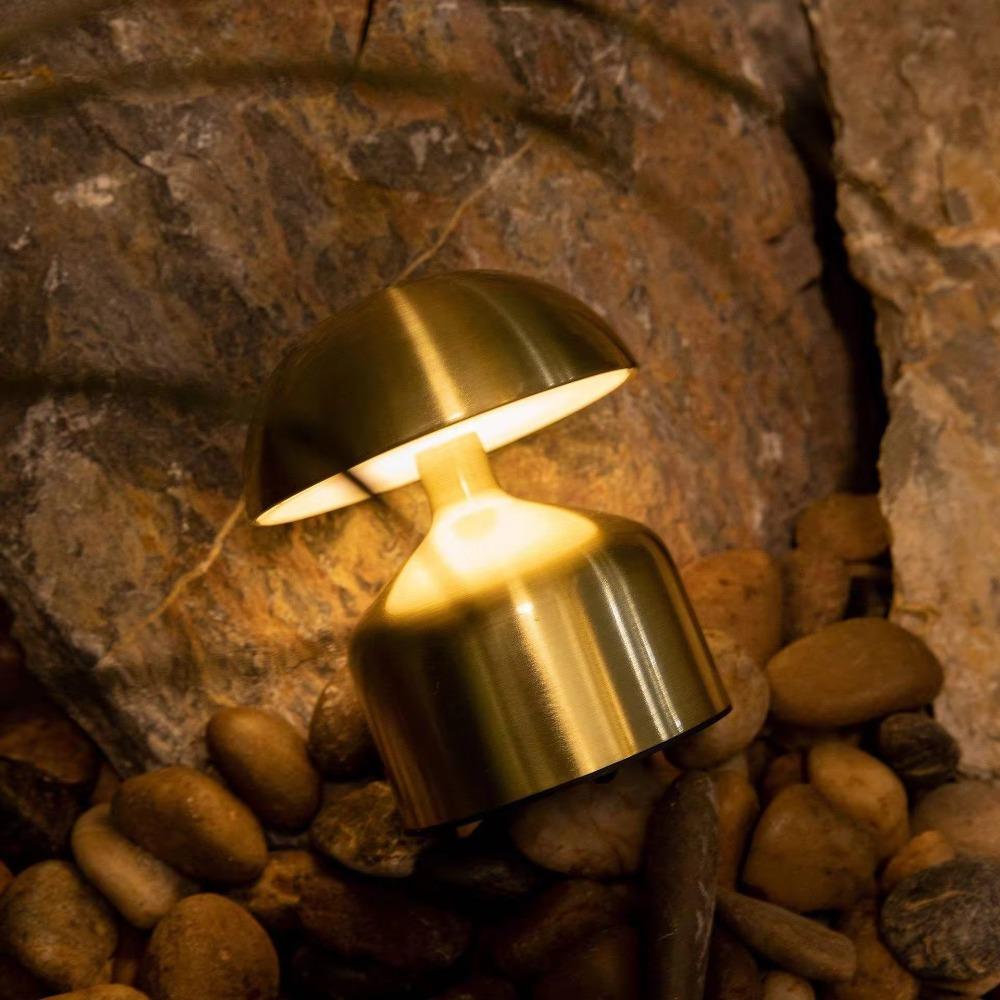 Metal Shade Mushroom Shape Table Lamp USB Rechargeable Reading Bedside Lamp  Hotel Room Use