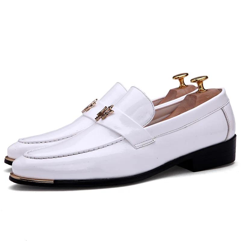 Fashion Red Men's Social Shoe Casual Glitter Leather Loafers Shoes for Men Slip-on Pointed Toe Dress Shoes Men Footwear New Fashion