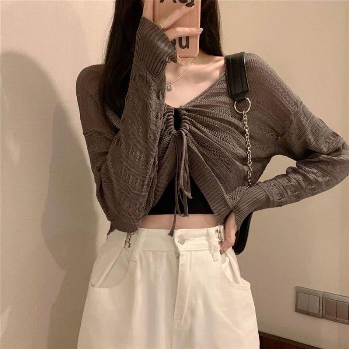 

A Short Sun-protective Smock for Women In Summer Paired with A French Halter Top and A Sweet and Spicy Chiffon Top one size армія зелений колір