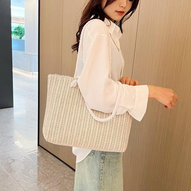 Fashion Large Capacity Shopper Shoulder Bag for Women Straw Woven Handbag Summer Beach Woven Simple Tote Bag