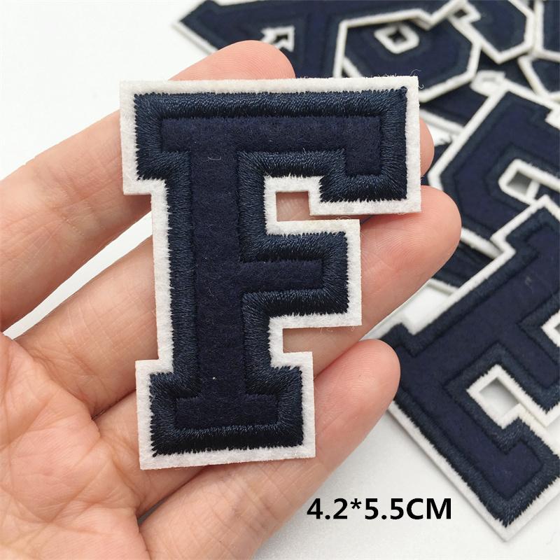 Donkerblauwe Letter Borduurpatches Doe-het-zelf Alfabet Strijkbare Patch Naam Patch Toegepast Op Kleding Naaistickers