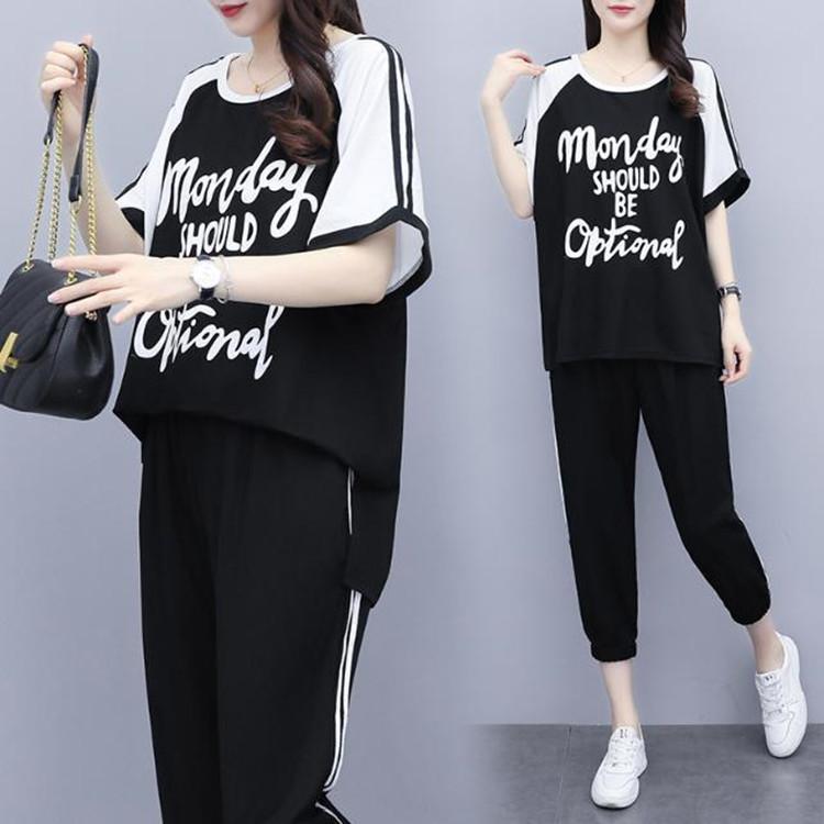 Women's Summer Loose-Fit Flattering Set: Short-Sleeve T-Shirt + Capri Pants Comfortable Casual Two-Piece Set