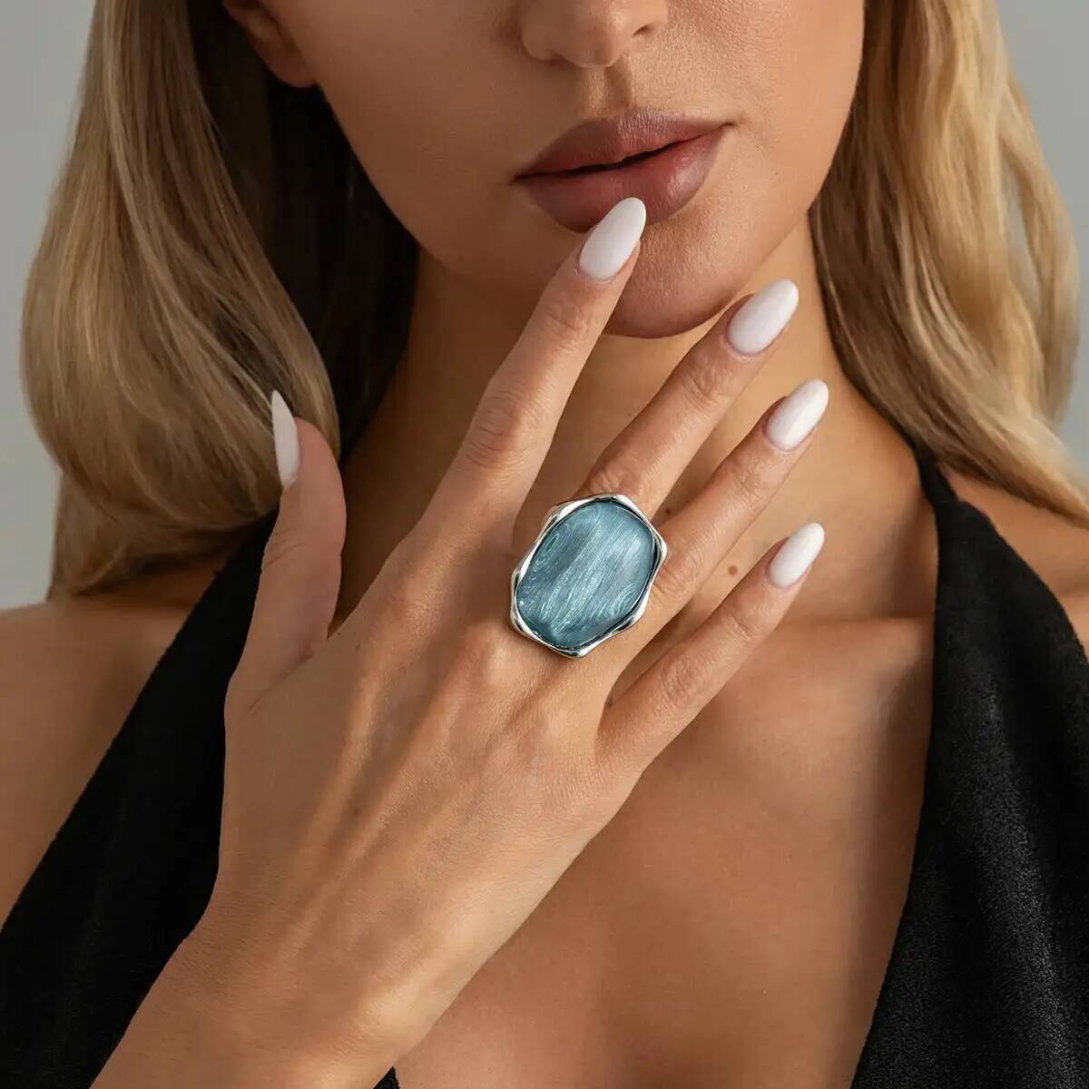 

Ingemark 2026 Exaggerated Blue Water Ripple Resin Finger Rings for Women Trendy Irregular Geometric Alloy Ring Jewelry Accessory