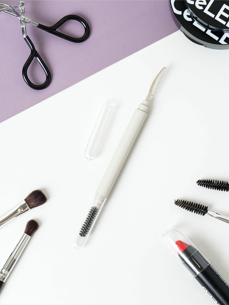 Dual-Ended Eyelash Separator Comb