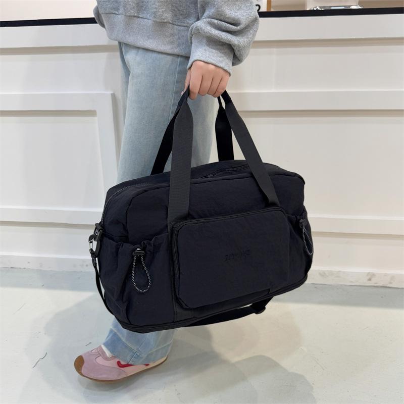 Foldable gym bag with dry and wet separation, expandable travel handbag, single shoulder crossbody travel bag, sports gym bag