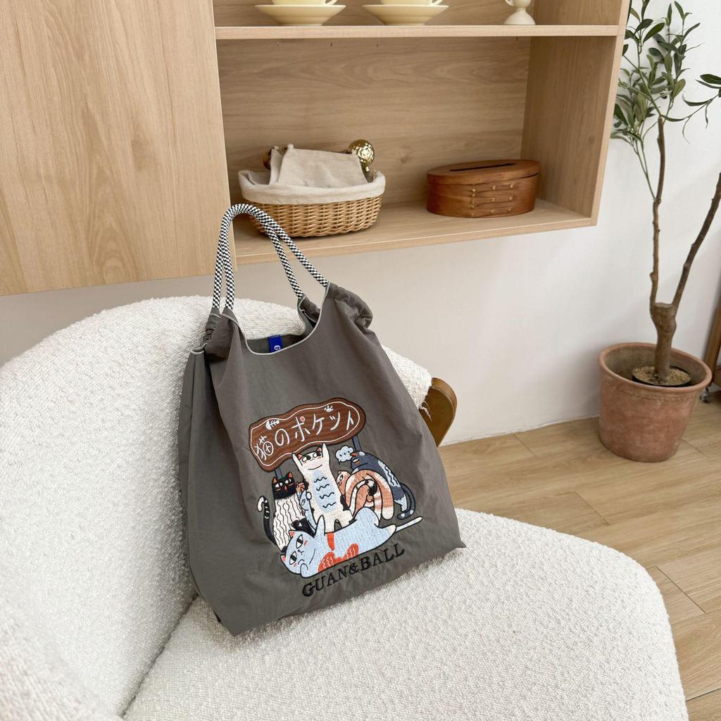 Trendy Large-Capacity Japanese-Style Nylon Embroidery Shoulder Bag for Women