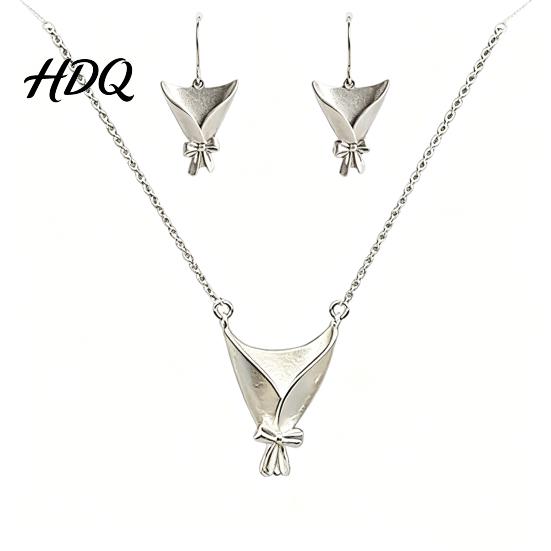 Elegant Floral Accessories Bouquet Necklace And Earrings Set Mini Vase Pendant Insert Real or Dried Flowers Jewelry for Mom Grandma Aunt Gift