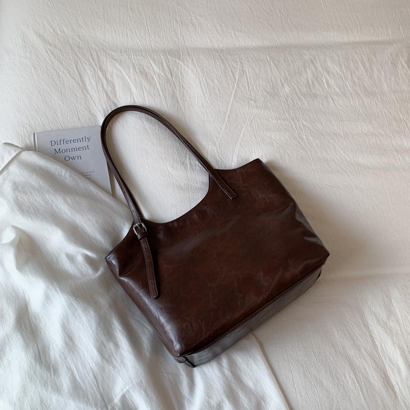 Shoulder Bag Women's New Autumn and Winter Retro Fashion Versatile High-end Commuter Bag Large-capacity Tote Bag